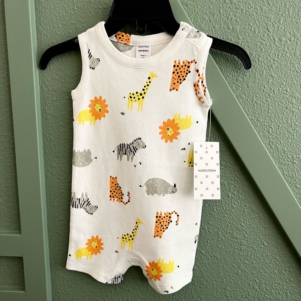 Nordstrom Zoo Animals Onesie (Newborn)